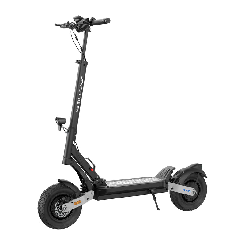 Carregue a imagem no visualizador da Galeria, T12 Ultra dual motor electric scooter with 12-inch off-road tyres, front three-quarter view