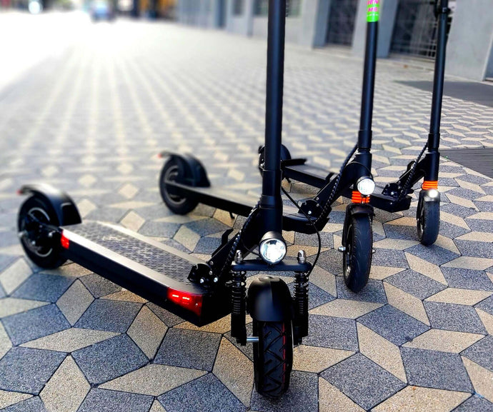 10 consigli per guidare gli scooter elettrici nel modo giusto 🛴