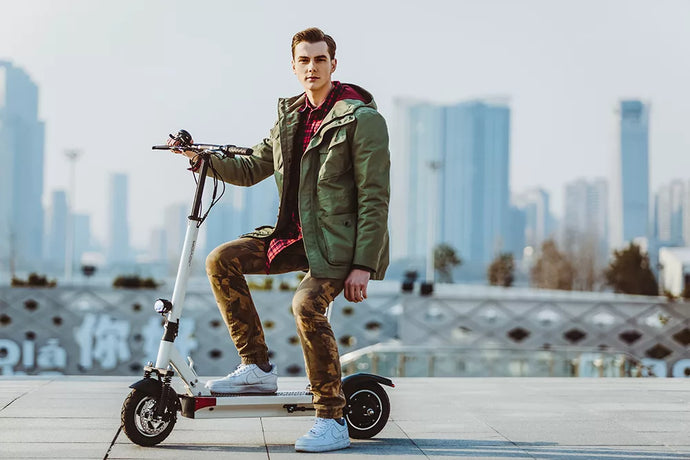 Hoverboards vs. Electric scooters: Who Wins?